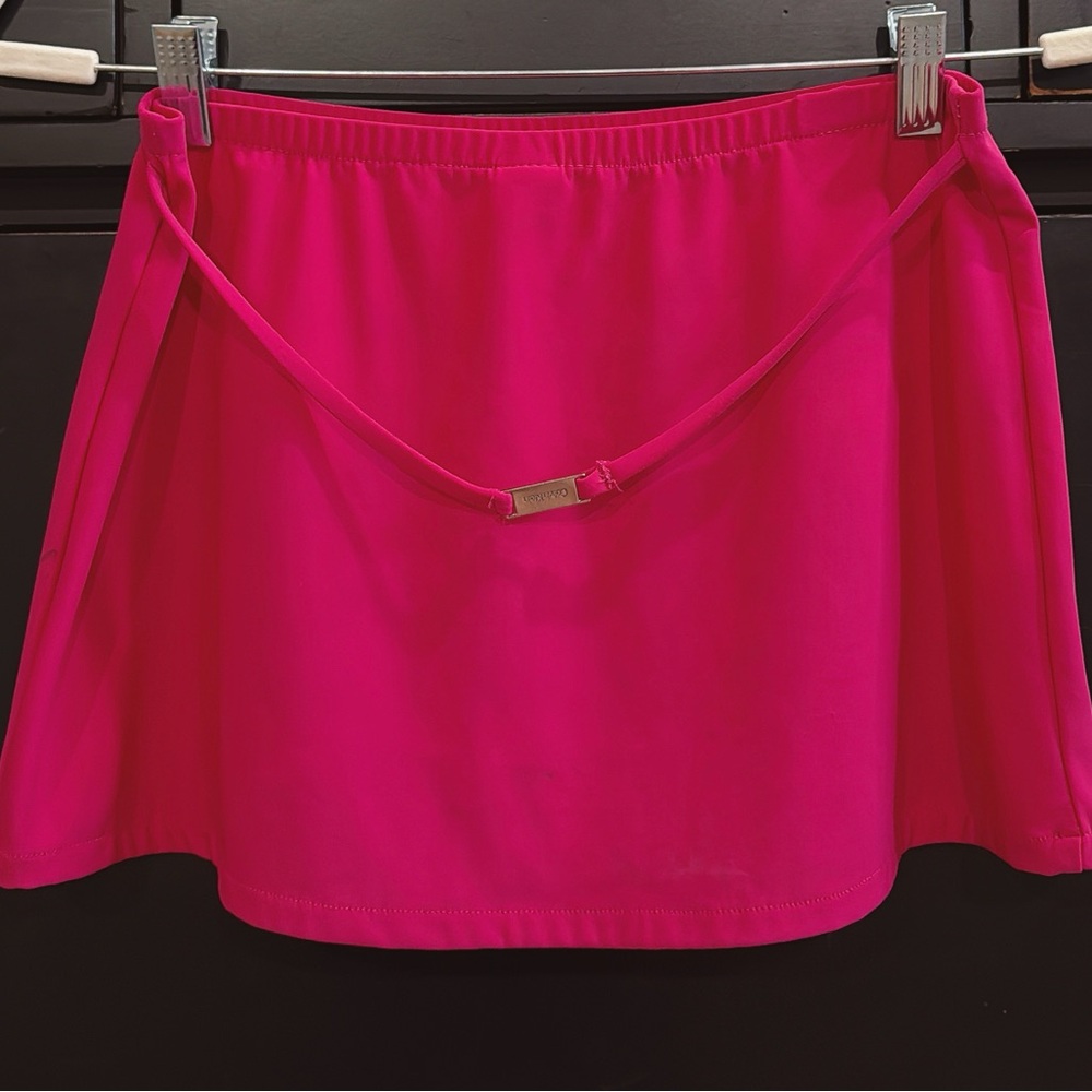 Vintage Vibrant Pink Skirt with‎ Calvin Klein Charm Belt